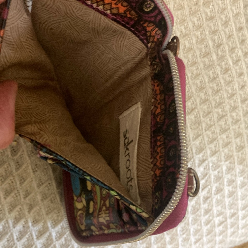 Colorful Patterned Wristlet - Picture 4 of 8